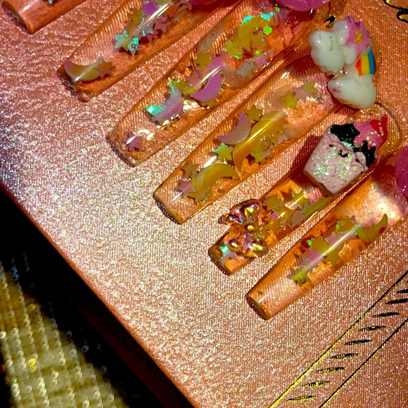 Press on nails ❤️ - Picture 2 of 7